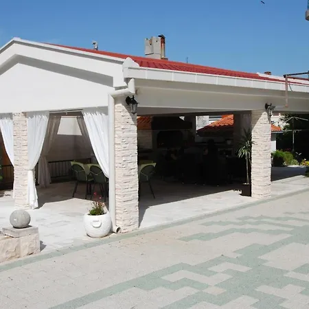 Gasthof With A Parking Space Gradac 15282